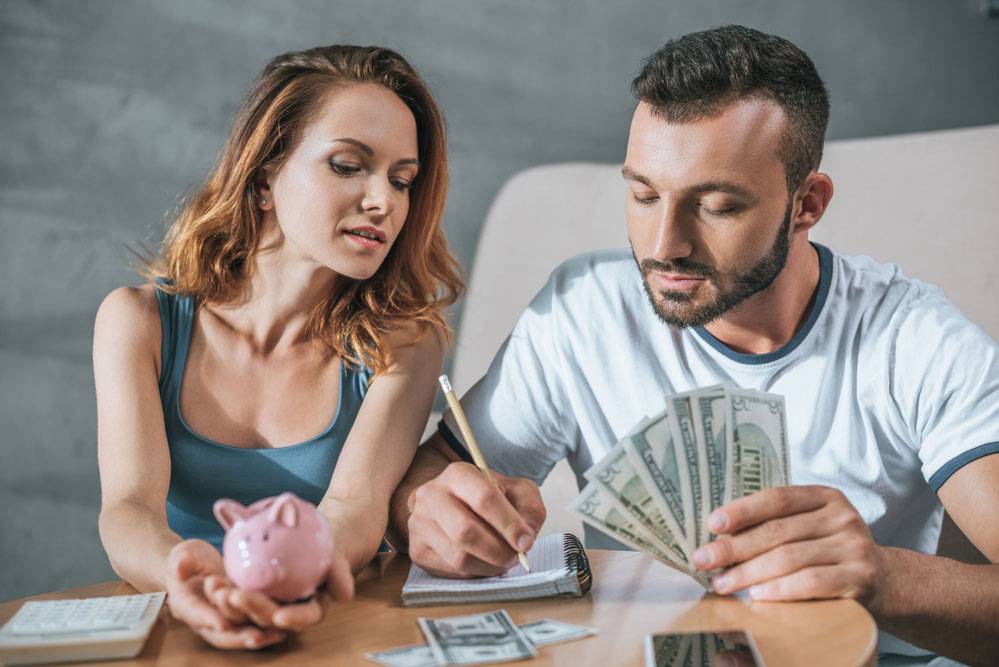 Развод из-за денег: причины ссор между мужем и женой, способы решения проблемы