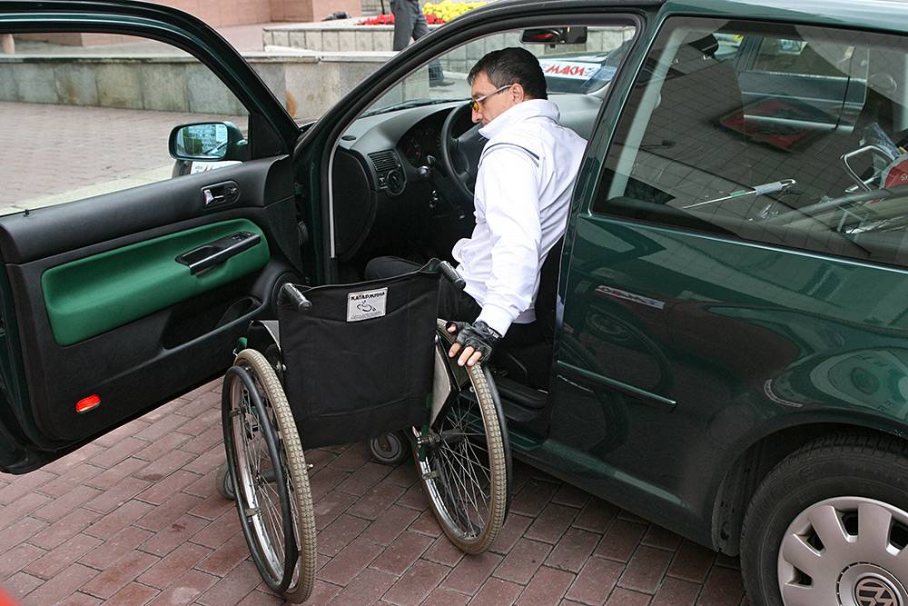 Льготы по транспортному налогу для инвалидов — платят ли налог на автомобиль инвалиды 1 группы в 2021 году. если ли освобождение от налога на авто для инвалидов 2 и 3 группы?