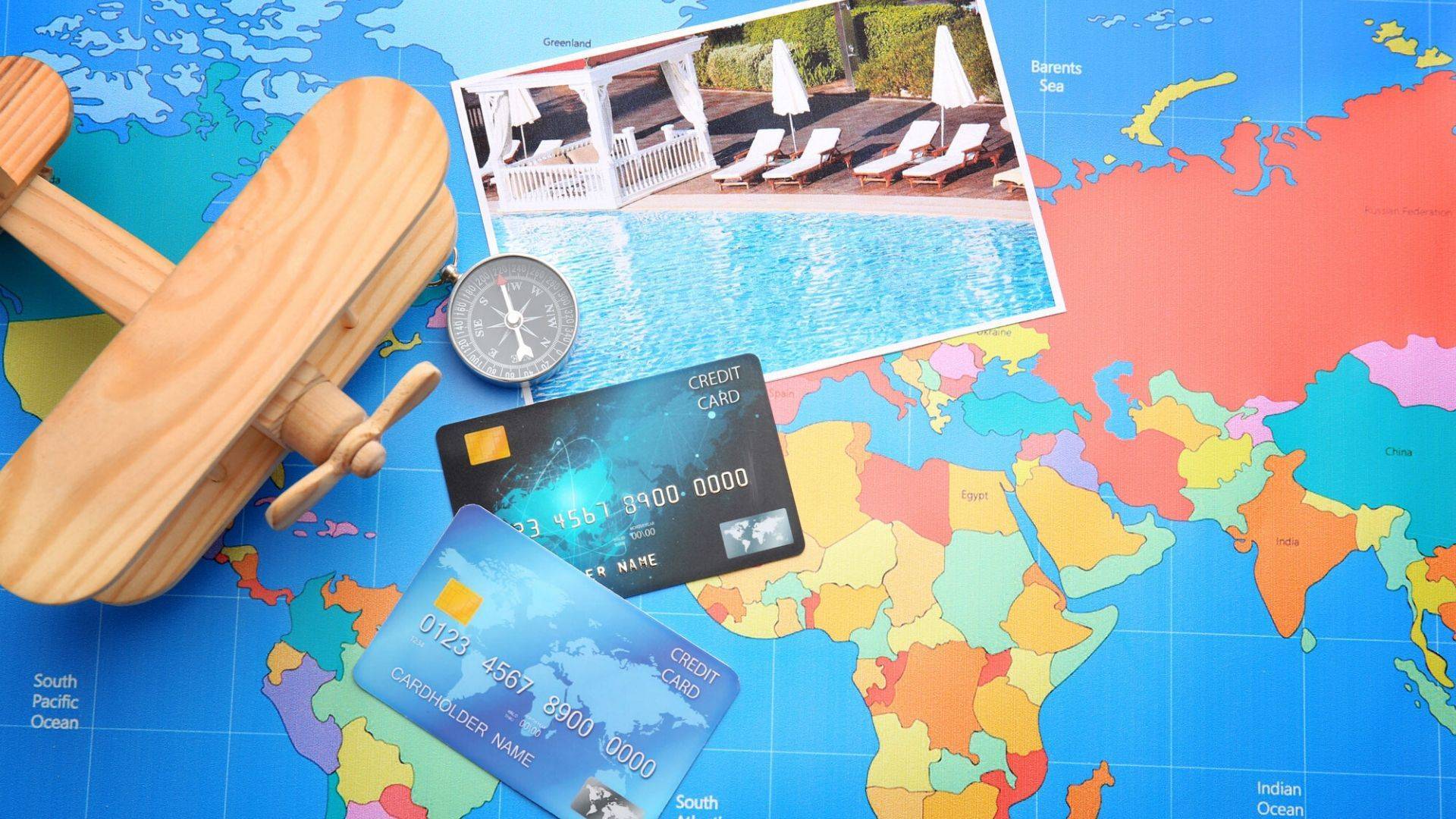 Наш выбор: лучшие банковские карты для путешествий в 2021