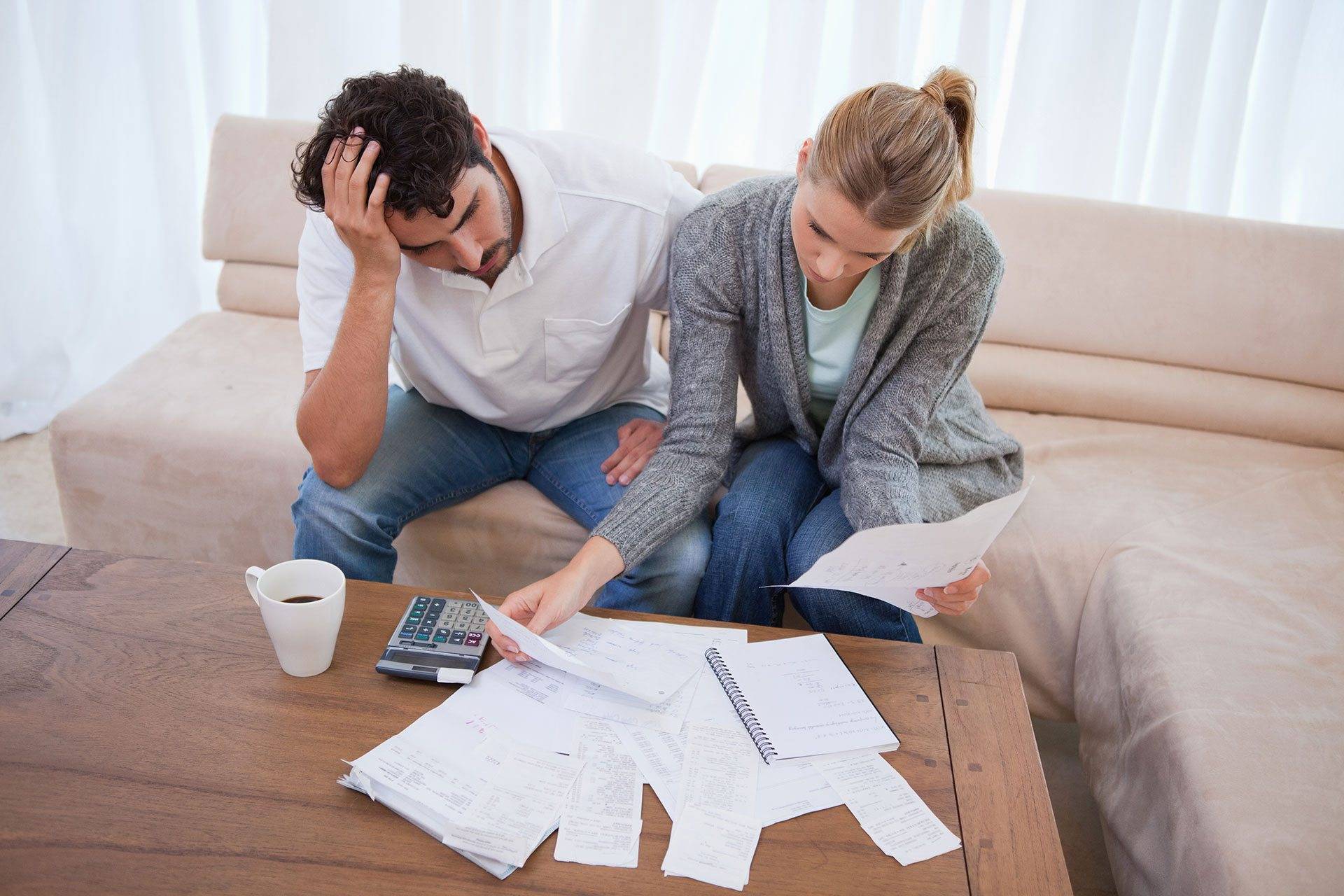 Как избежать развода из-за денег: материальные проблемы в семье и пути их решения