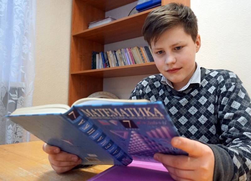 Правительство готово платить школьникам по 125 тысяч рублей. но в определенных случаях — иа «версия-саратов»