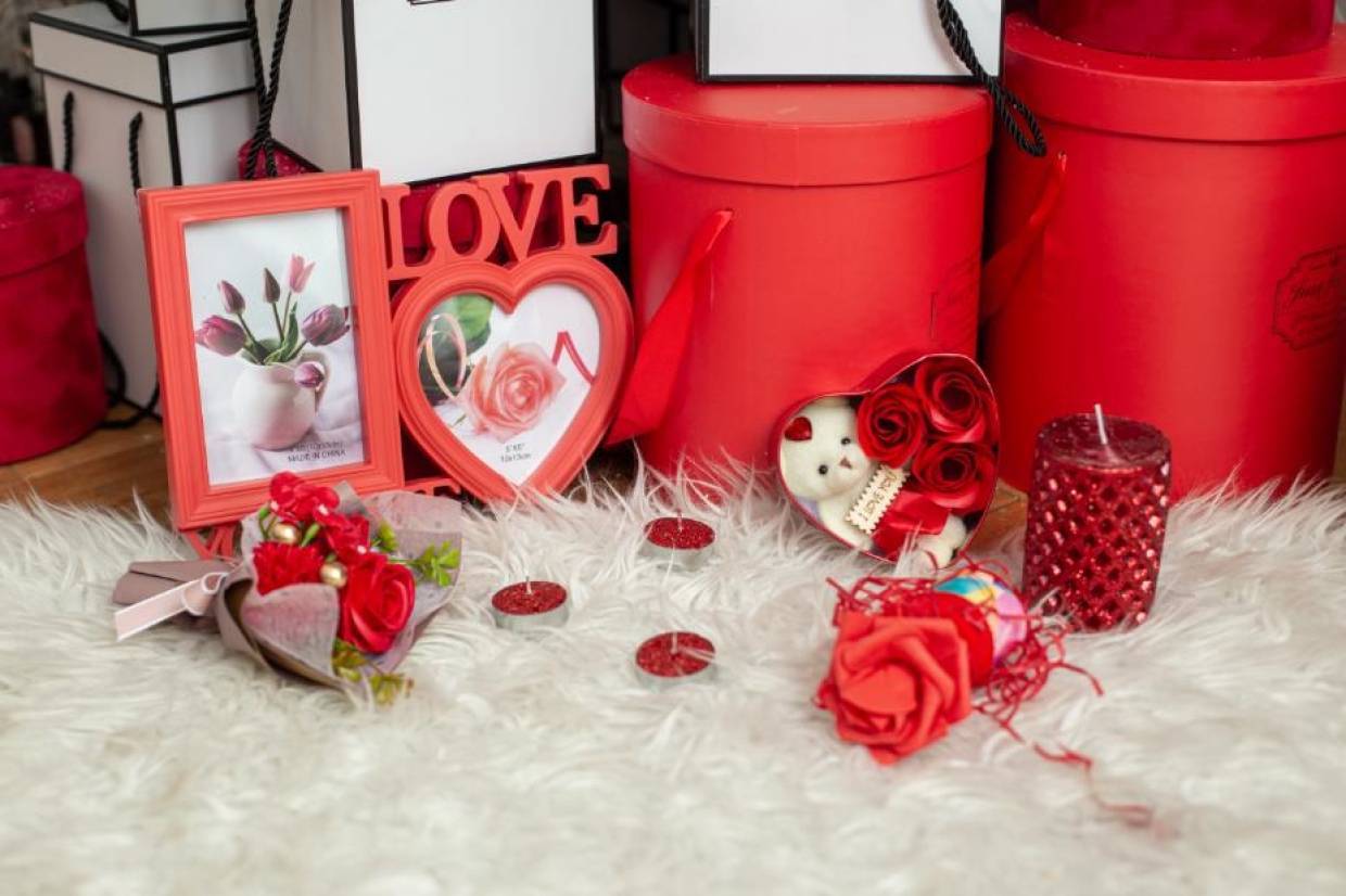 Что подарить на 14 февраля: 100 идей самых романтических подарков для ваших любимых — готовимся ко дню святого валентина!