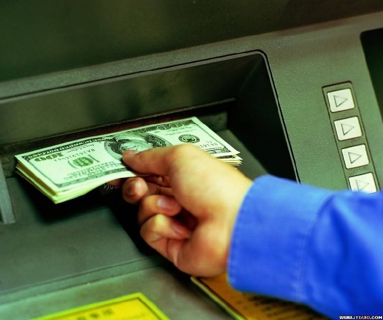 Что делать, если банкомат выдал неверную сумму
