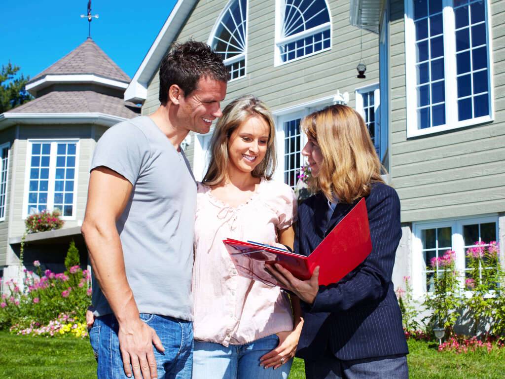 На что обратить внимание при покупке дома и как его выбрать?