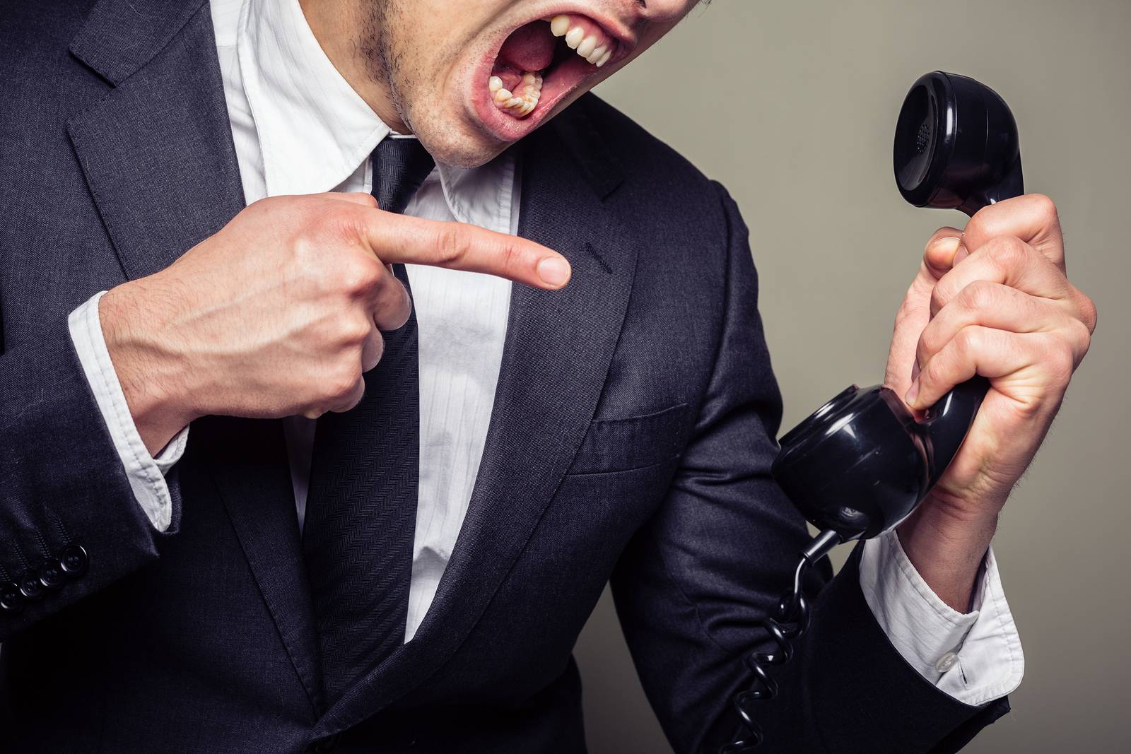 Как разговаривать с коллекторами по телефону – аукционы и торги по банкротству