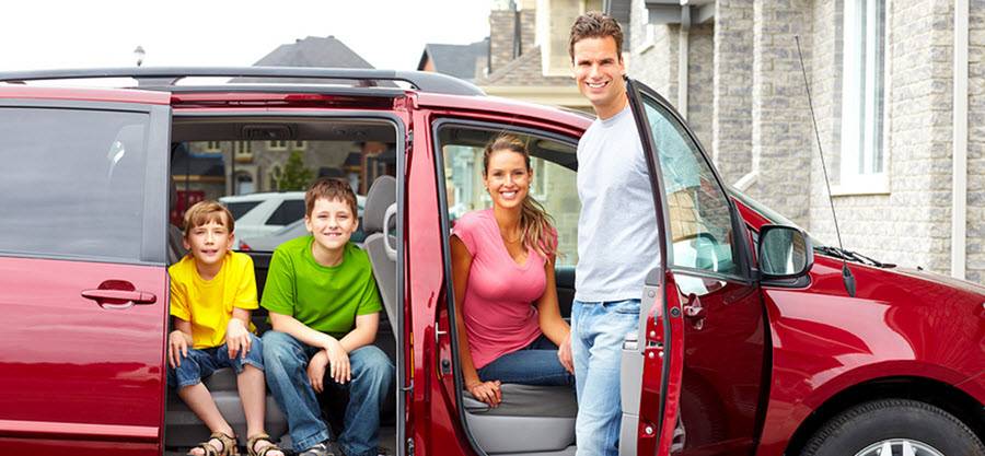 Выгодная покупка автомобиля для многодетной семьи – как получить скидку от государства?