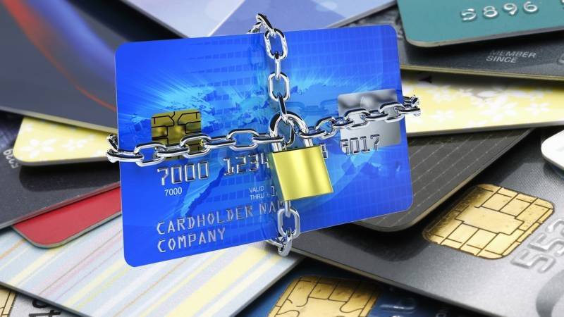 Исследование НАФИ: треть держателей банковских карточек хоть раз сталкивались с мошенниками