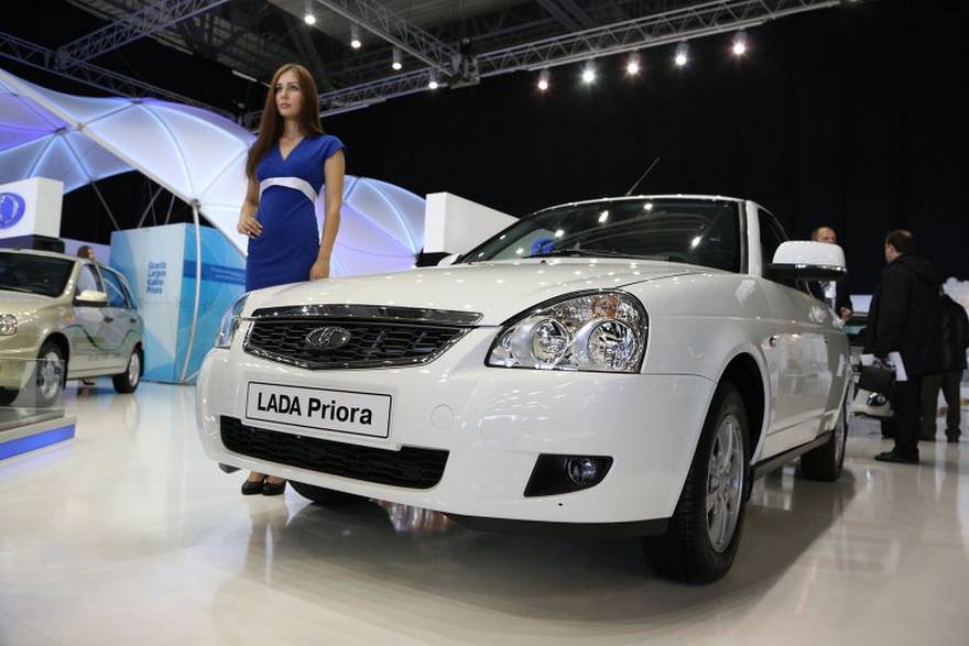 Lada priora в кредит 1,9% без первоначального взноса в москве - официальный дилер lada - new lada