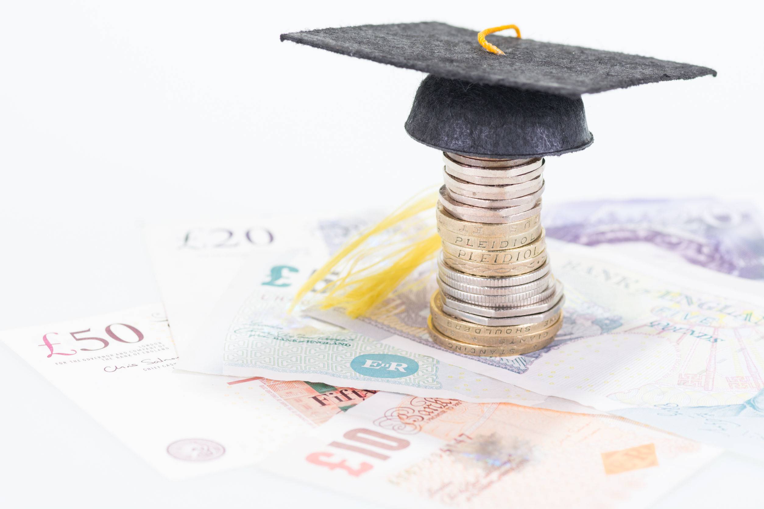 Кредит на образование: кто и на каких условиях выдает деньги студенту