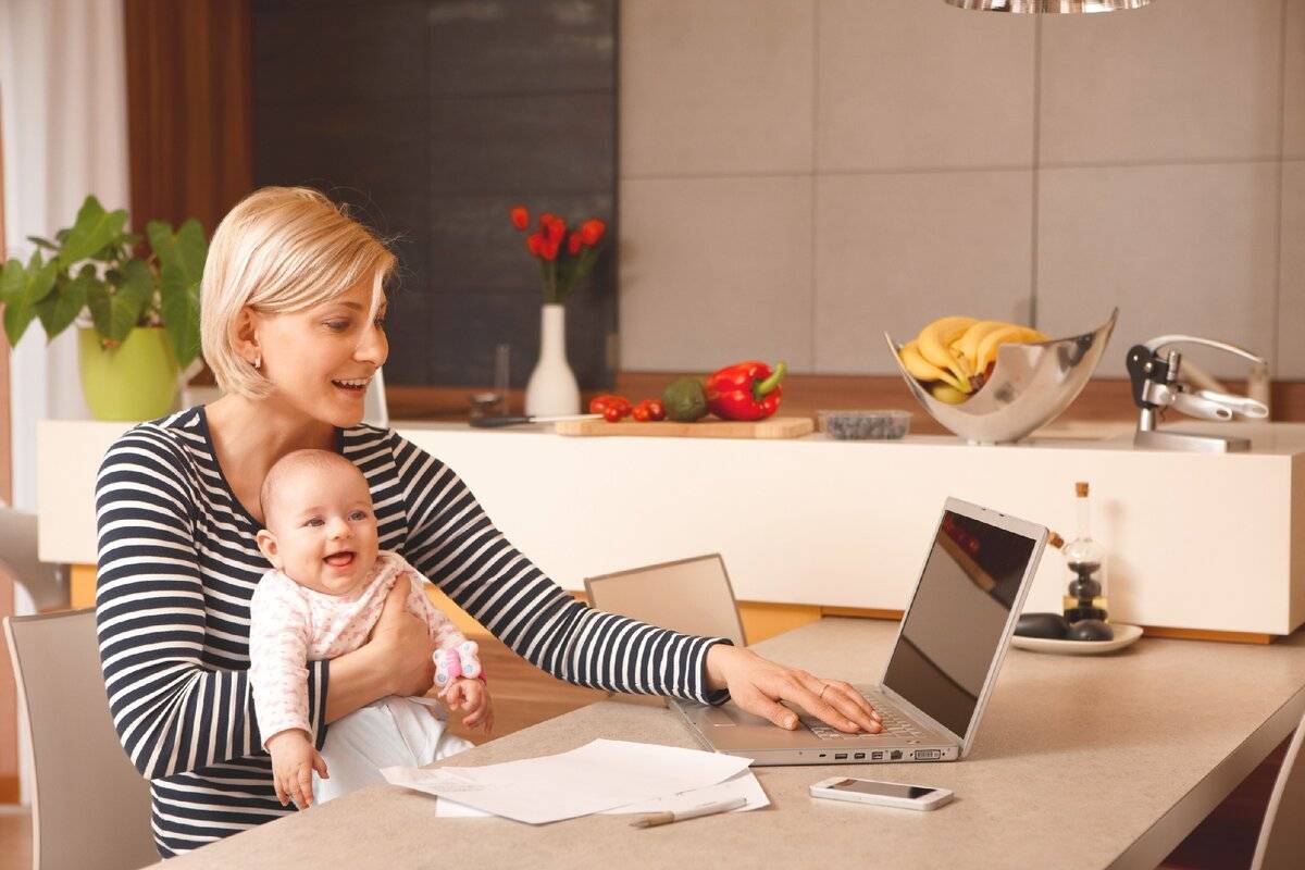 На чем дома заработать молодой маме в декрете? — finfex.ru